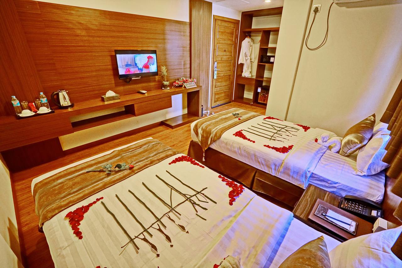 Sanctuary Hotel Mandalay Esterno foto