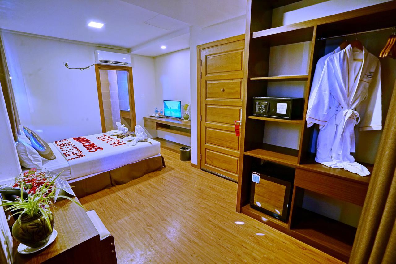 Sanctuary Hotel Mandalay Esterno foto