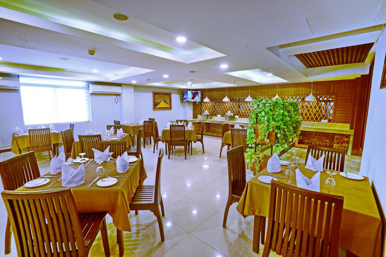 Sanctuary Hotel Mandalay Esterno foto